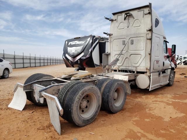 2016 Freightliner Cascadia 125