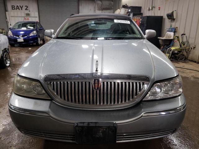 2006 Lincoln Town Car Signature