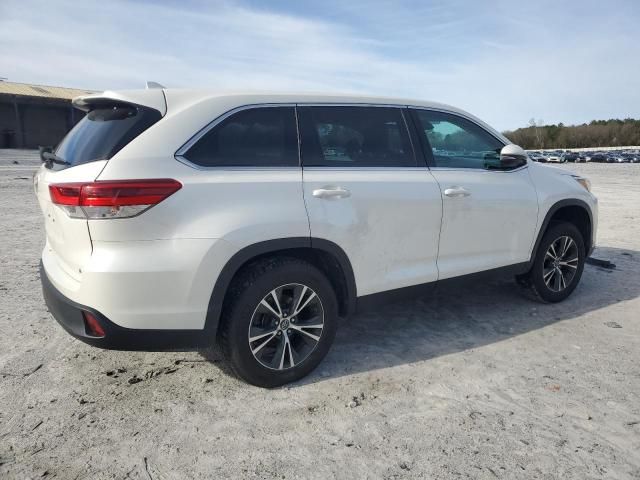 2019 Toyota Highlander LE