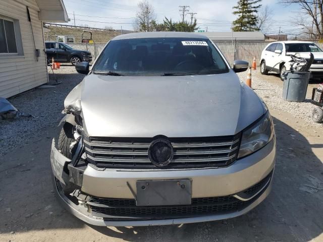 2013 Volkswagen Passat S