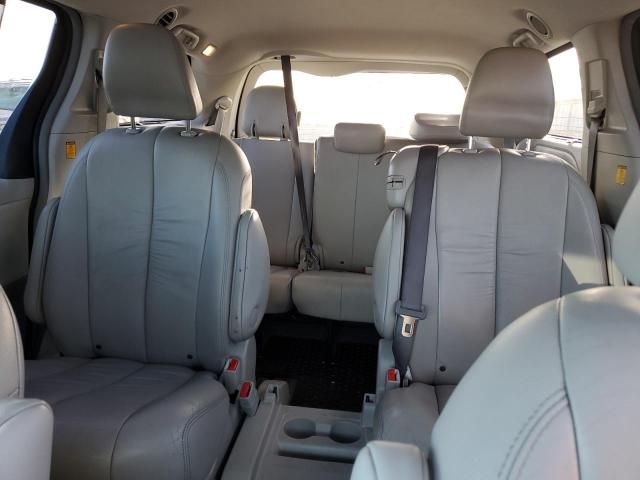 2011 Toyota Sienna XLE