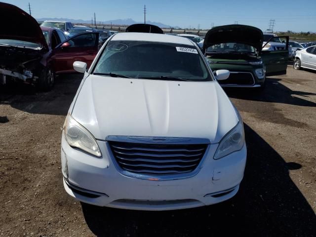 2013 Chrysler 200 Touring