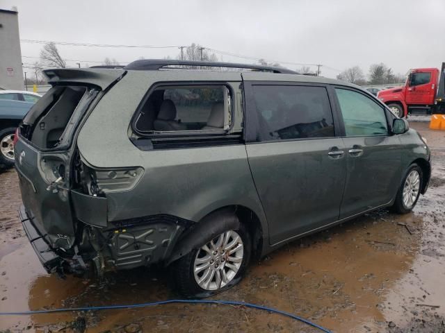 2011 Toyota Sienna XLE