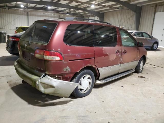 2001 Toyota Sienna LE