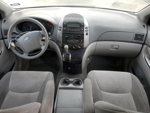 2008 Toyota Sienna CE