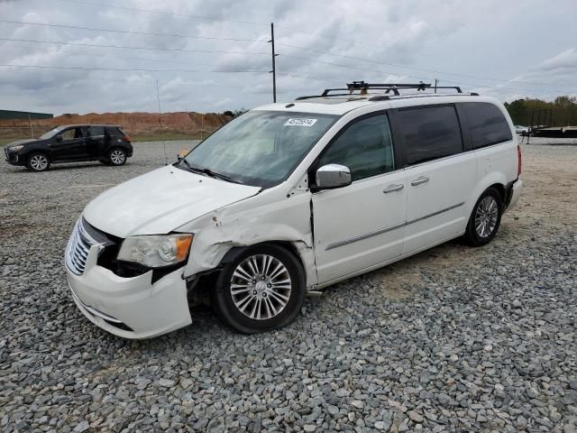 2011 Chrysler Town & Country Limited