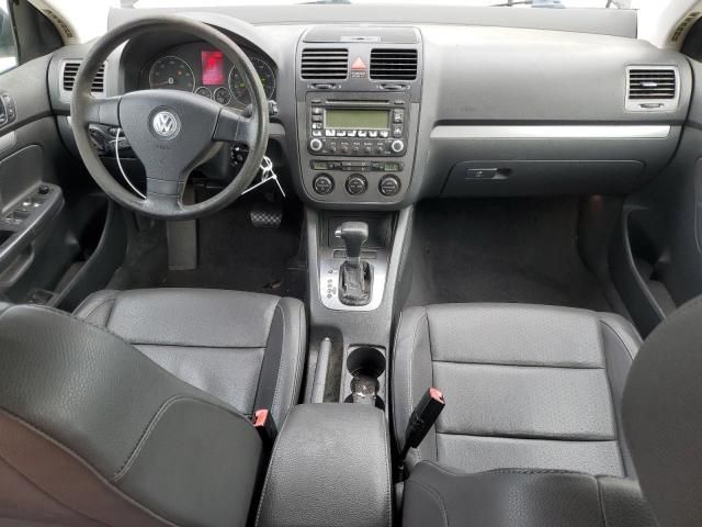 2005 Volkswagen New Jetta 2.5L Option Package 1