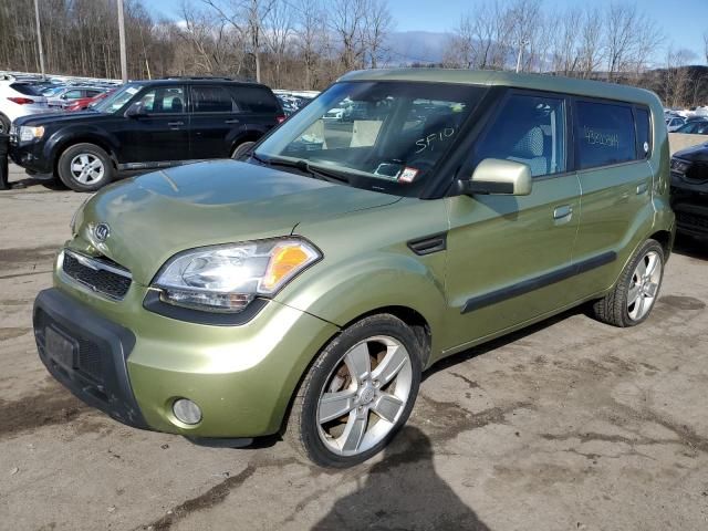 2010 KIA Soul +