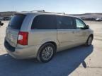 2016 Chrysler Town & Country Touring L