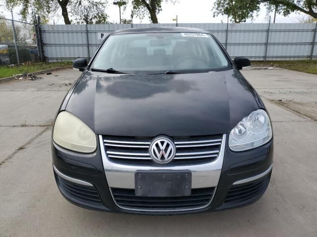 2005 Volkswagen New Jetta 2.5L Option Package 1