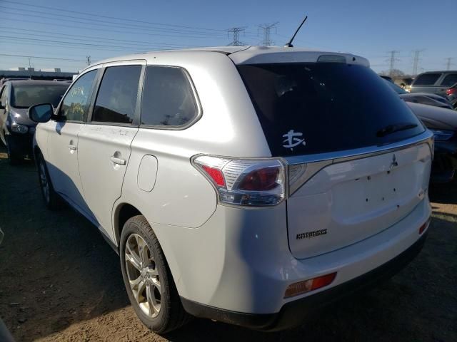 2014 Mitsubishi Outlander SE