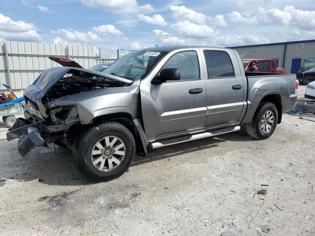 2007 Mitsubishi Raider LS