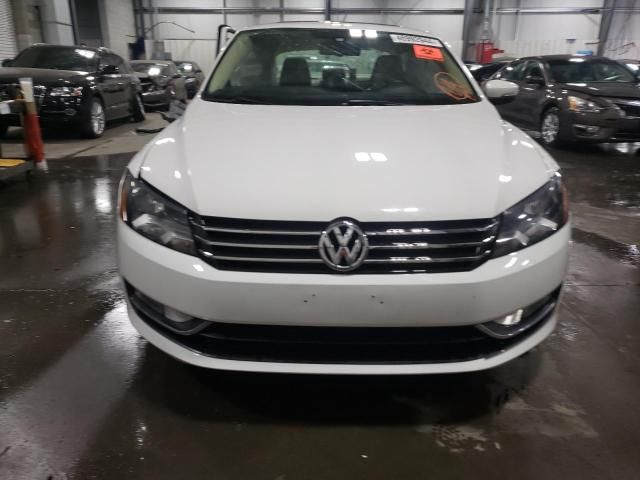 2014 Volkswagen Passat SEL