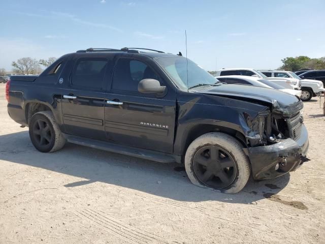 2013 Chevrolet Avalanche LS