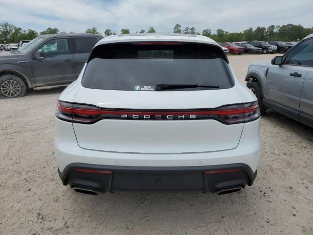 2023 Porsche Macan Base