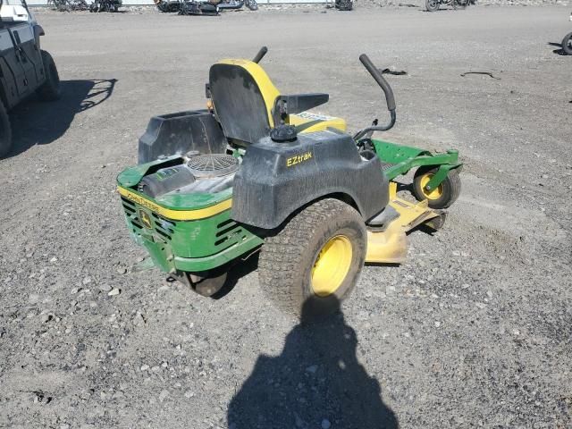 2012 John Deere Lawnmower