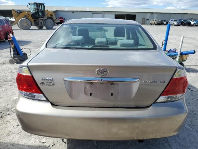 2005 Toyota Camry LE