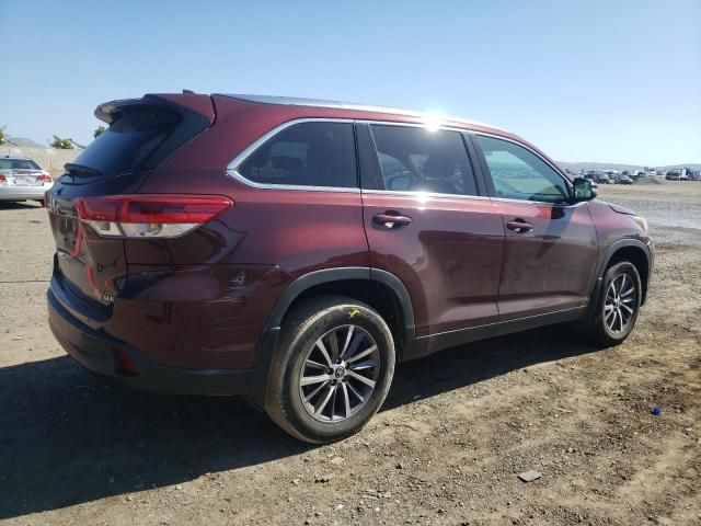 2019 Toyota Highlander SE