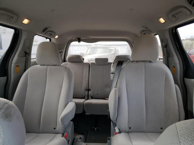 2014 Toyota Sienna LE