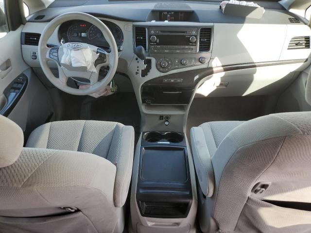 2011 Toyota Sienna LE