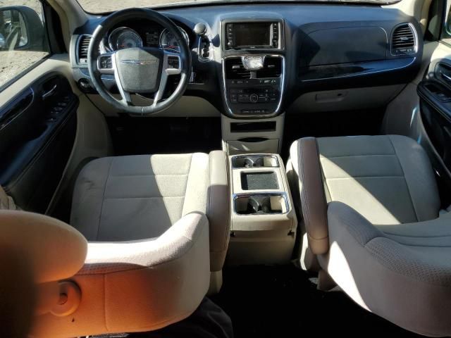 2012 Chrysler Town & Country Touring