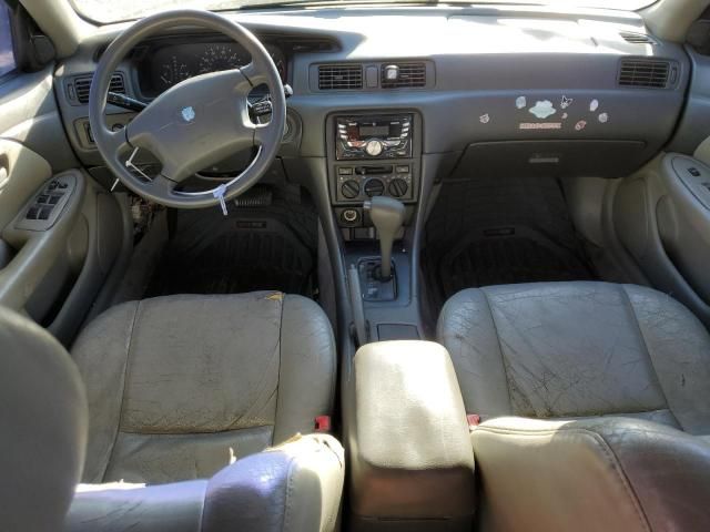 1999 Toyota Camry LE