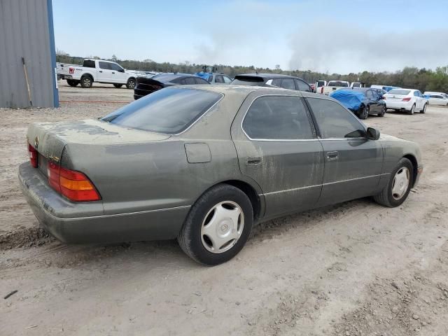 1999 Lexus LS 400