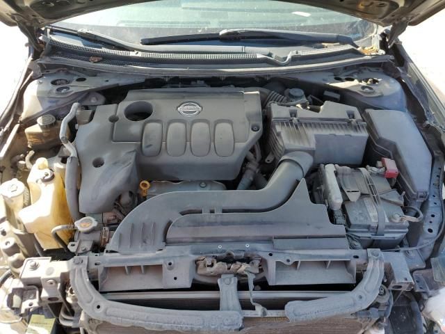 2010 Nissan Altima Base