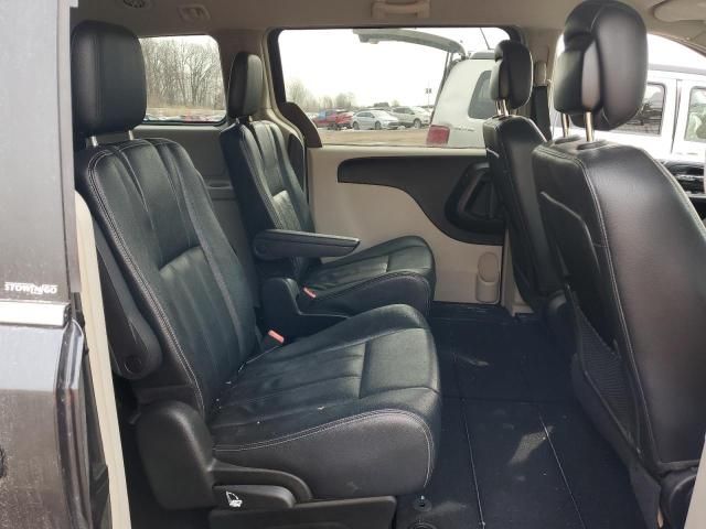 2013 Chrysler Town & Country Touring