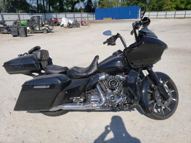 2017 Harley-Davidson Fltrxs Road Glide Special