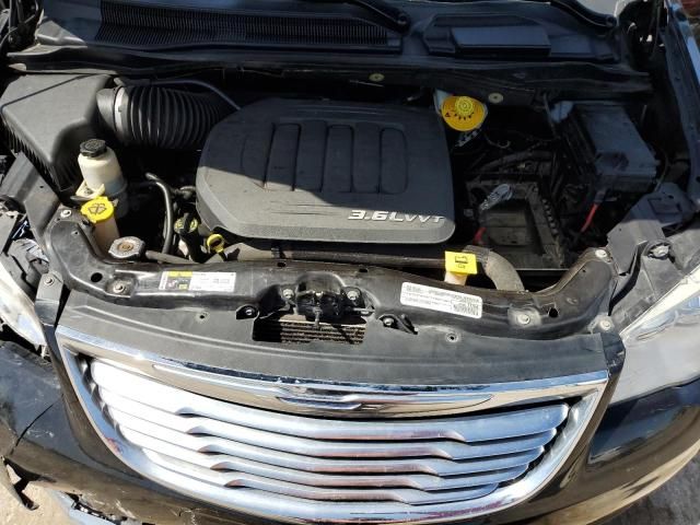 2015 Chrysler Town & Country Touring