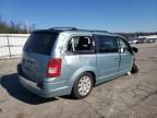 2009 Chrysler Town & Country LX