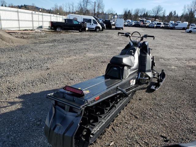 2019 Polaris Snowmobile