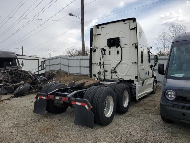 2019 Freightliner Cascadia 125