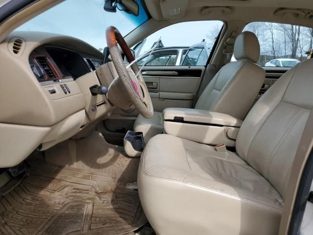 2007 Lincoln Town Car Signature Limited