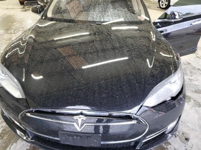 2014 Tesla Model S