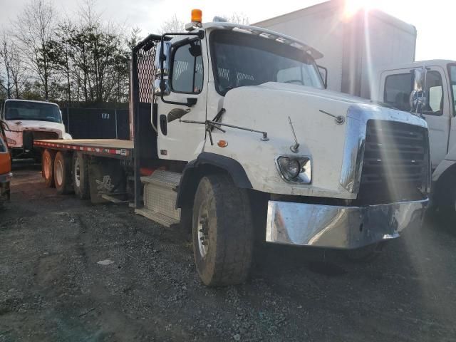 2020 Freightliner 114SD