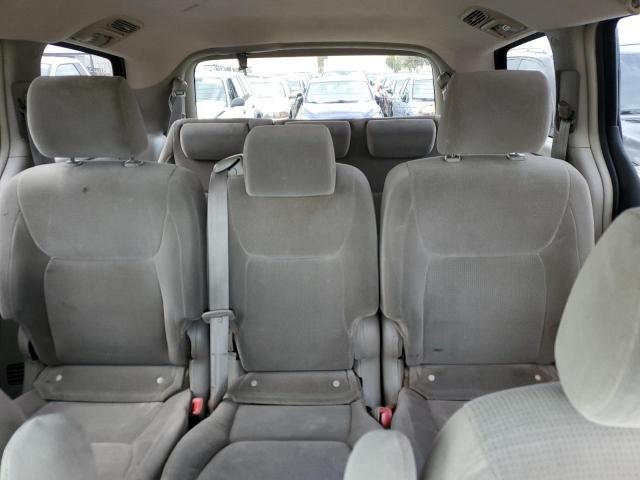 2005 Toyota Sienna CE