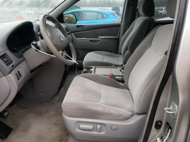 2008 Toyota Sienna CE