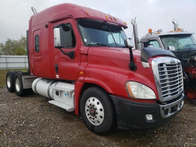 2013 Freightliner Cascadia 125