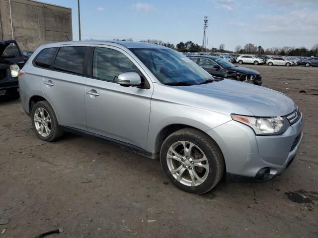 2014 Mitsubishi Outlander SE