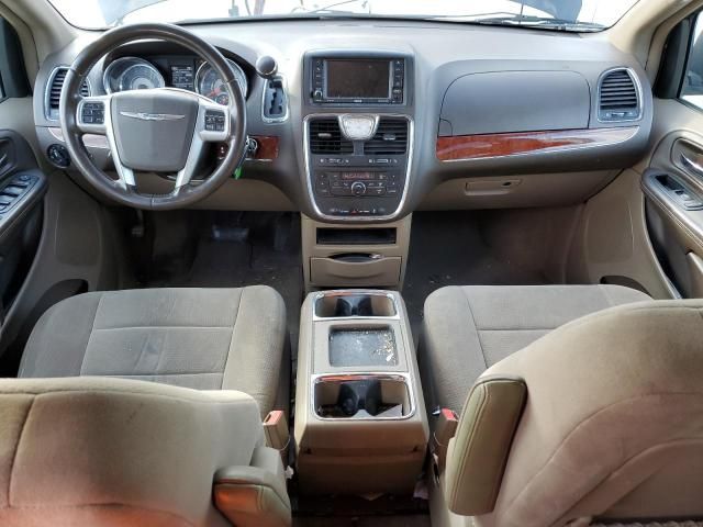 2012 Chrysler Town & Country Touring