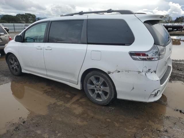 2012 Toyota Sienna Sport