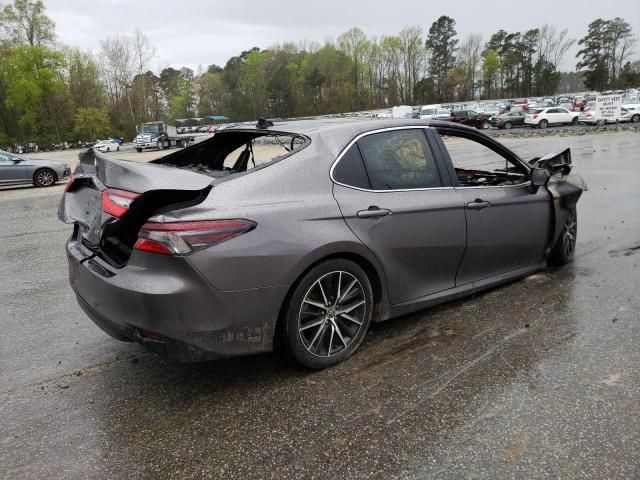 2022 Toyota Camry LE