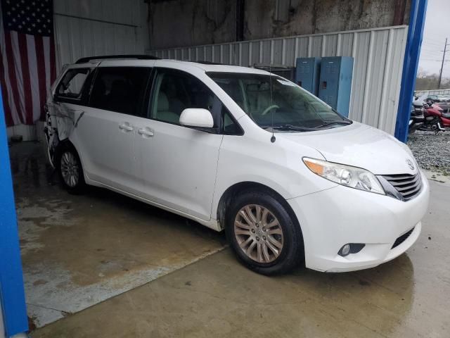 2014 Toyota Sienna XLE