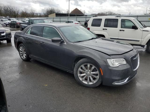 2016 Chrysler 300 Limited