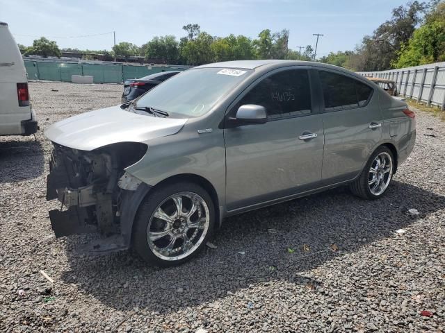 2013 Nissan Versa S