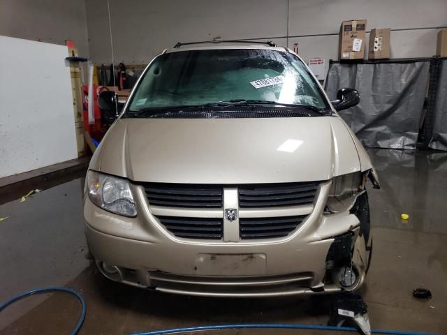 2005 Dodge Grand Caravan SXT