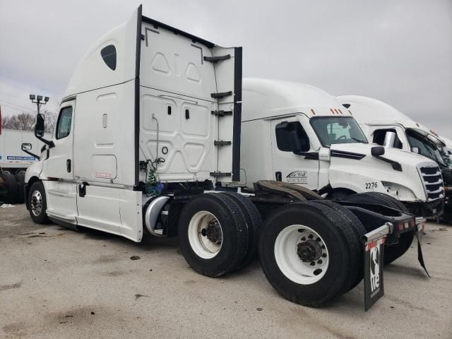 2018 Freightliner Cascadia 126