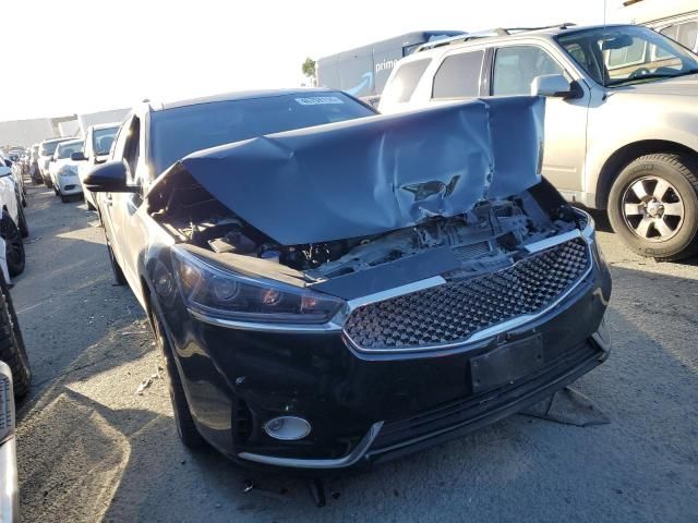 2017 KIA Cadenza Premium